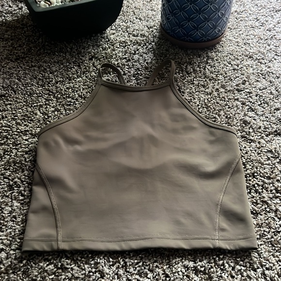Set of 2 - Lululemon Wunder under train high neck cross back training  tank top - Picture 9 of 14